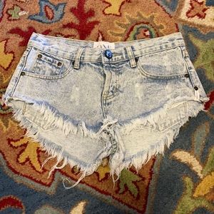 One Teaspoon Denim Fringed Jean Shorts 26
